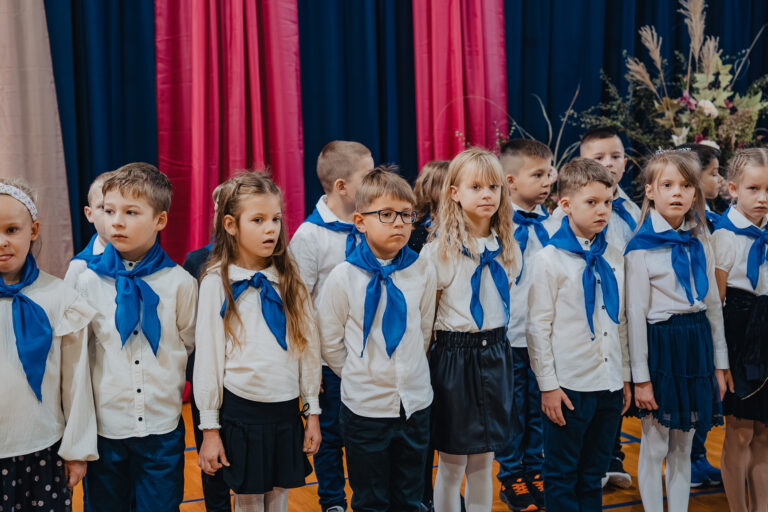 2025-10-17 pasowanie pierwszakow (8)