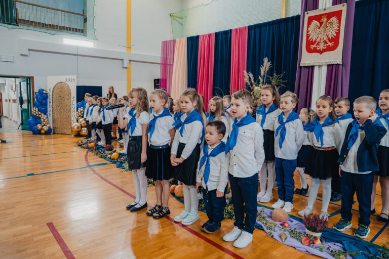 2025-10-17 pasowanie pierwszakow (97)